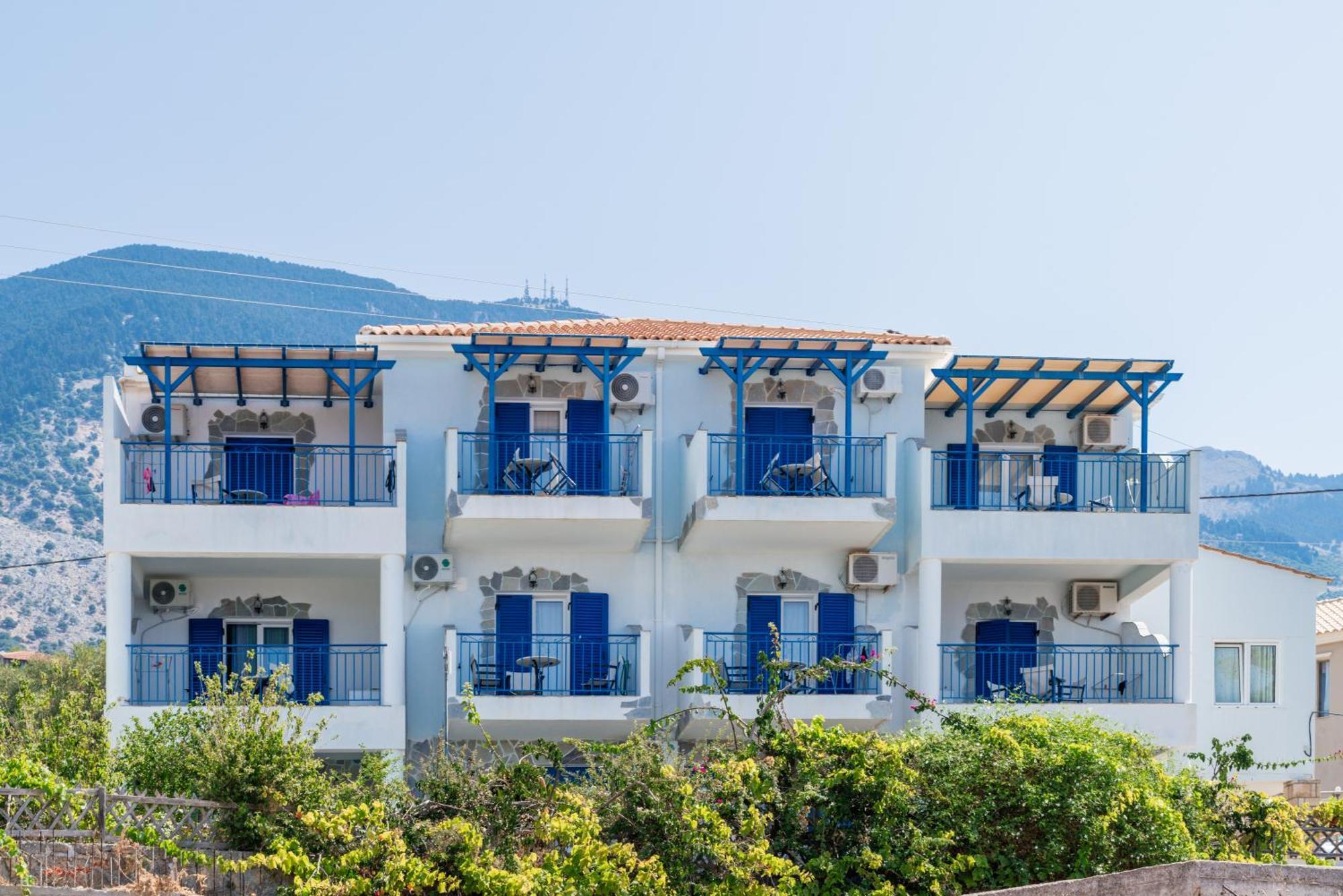 Sirines Aparthotel Vlachata Екстериор снимка