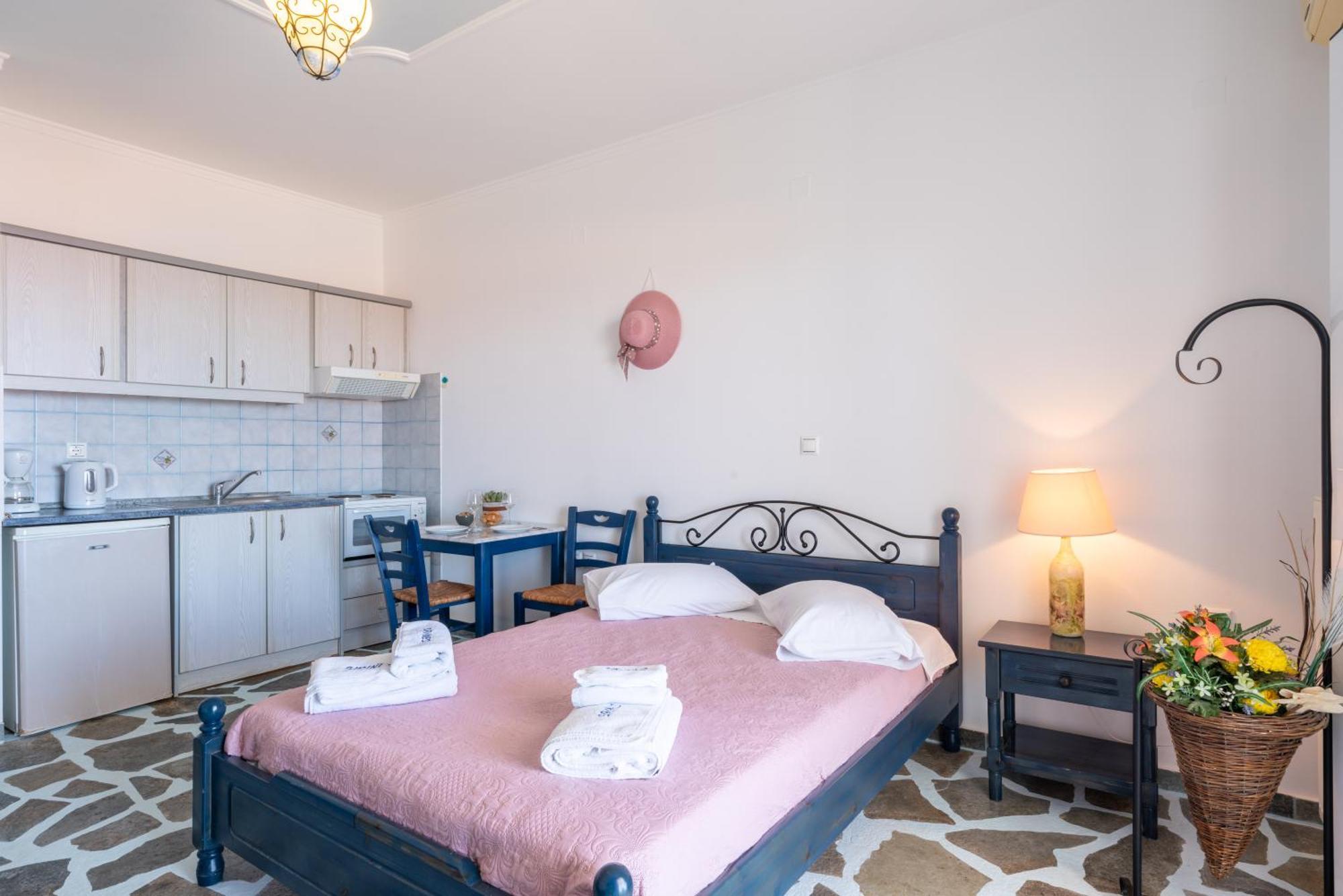 Sirines Aparthotel Vlachata Екстериор снимка